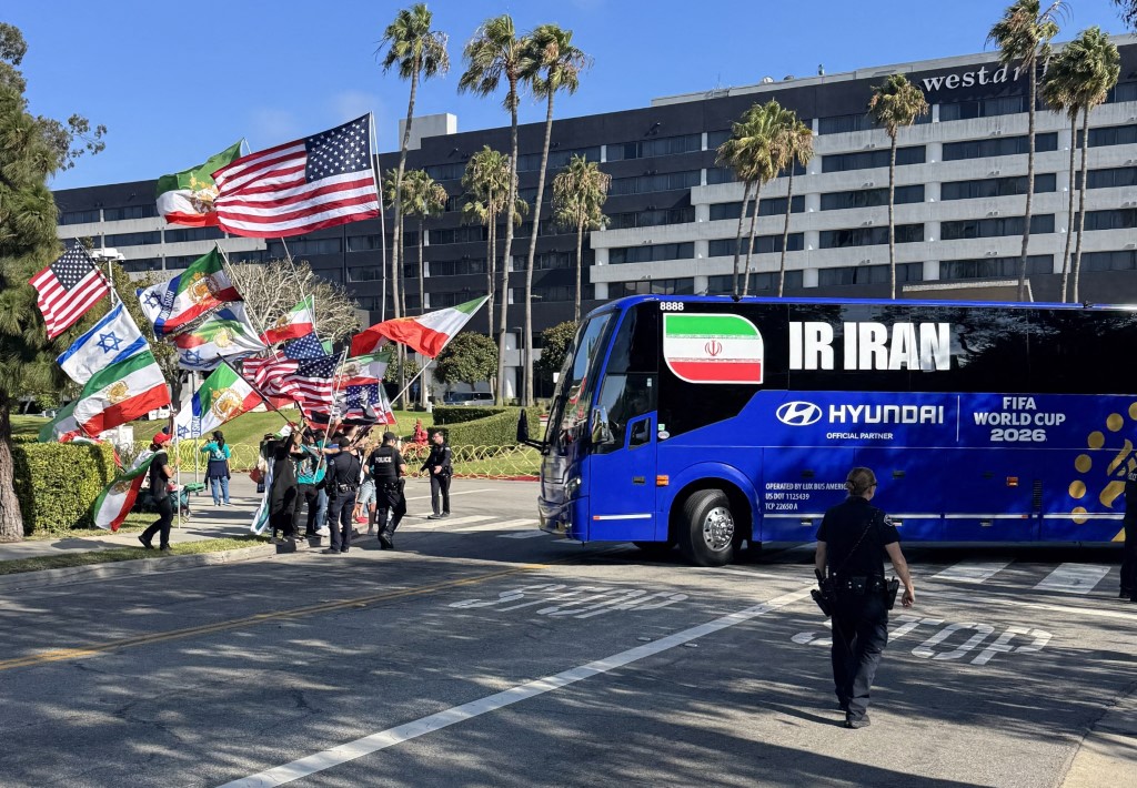 Mondial-2026: plusieurs centaines de manifestants à Los Angeles contre le premier match de l'Iran